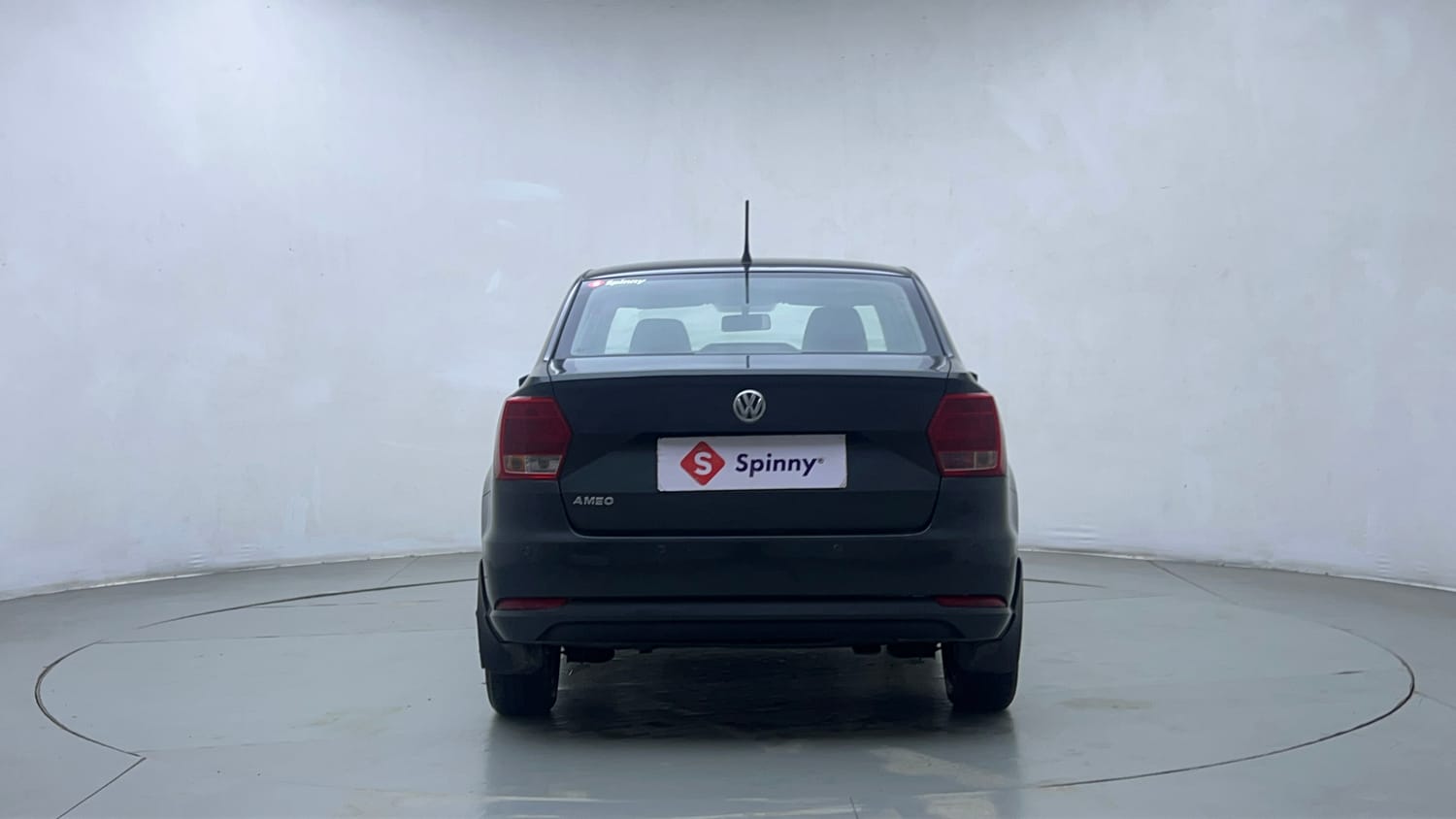 Used 2019 Volkswagen Ameo Comfortline 1.0L (P) Petrol Manual exterior BACK VIEW