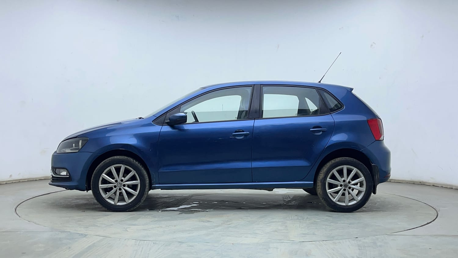 Used 2017 Volkswagen Polo Highline Plus 1.2( P)16 Alloy Petrol Manual exterior LEFT SIDE VIEW