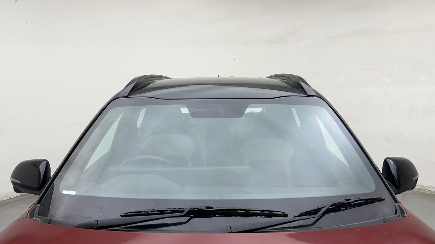 Used 2024 Kia Sonet GTX Plus 1.0 Turbo Petrol DCT Dual Tone Petrol Automatic exterior FRONT WINDSHIELD VIEW