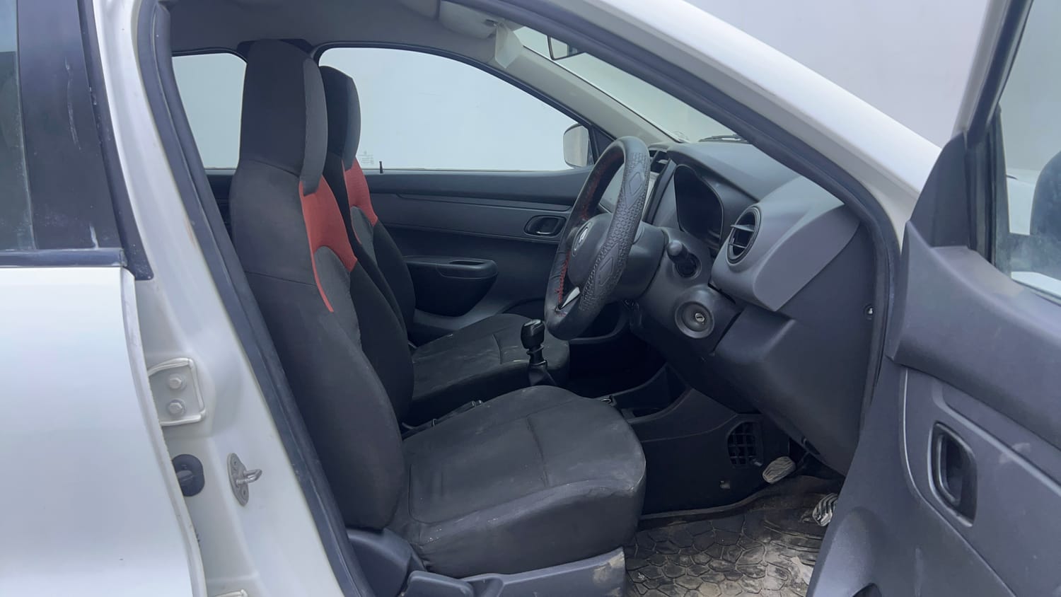 Used 2016 Renault Kwid RXT Petrol Manual interior RIGHT SIDE FRONT DOOR CABIN VIEW