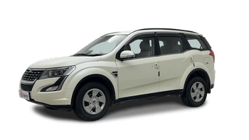 Used 2021 Mahindra XUV500 W7 Diesel Manual Image