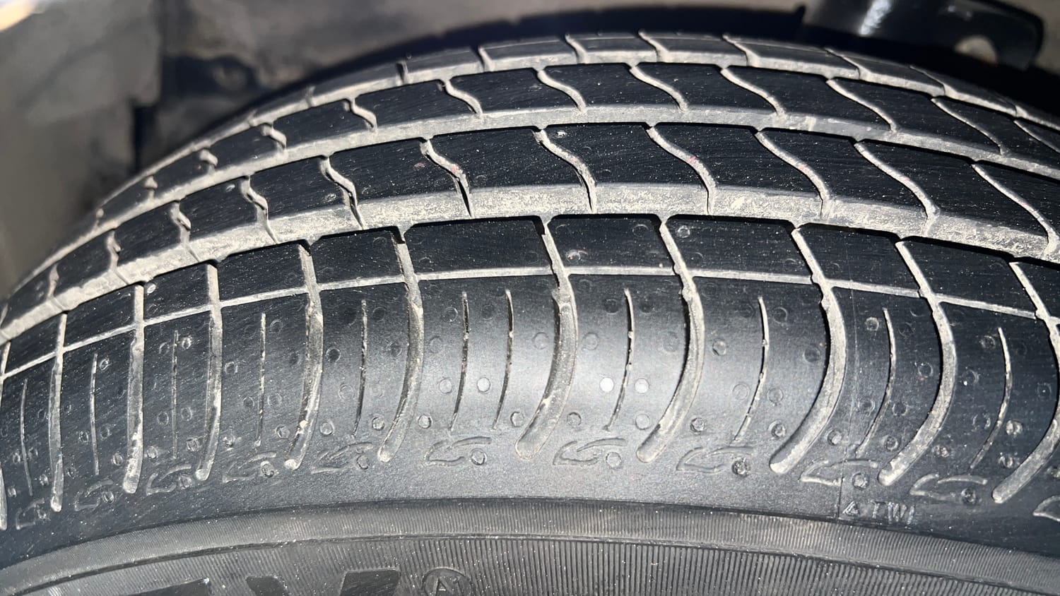 Used 2017 Maruti Suzuki Celerio ZXi AMT Petrol Automatic tyres LEFT FRONT TYRE TREAD VIEW