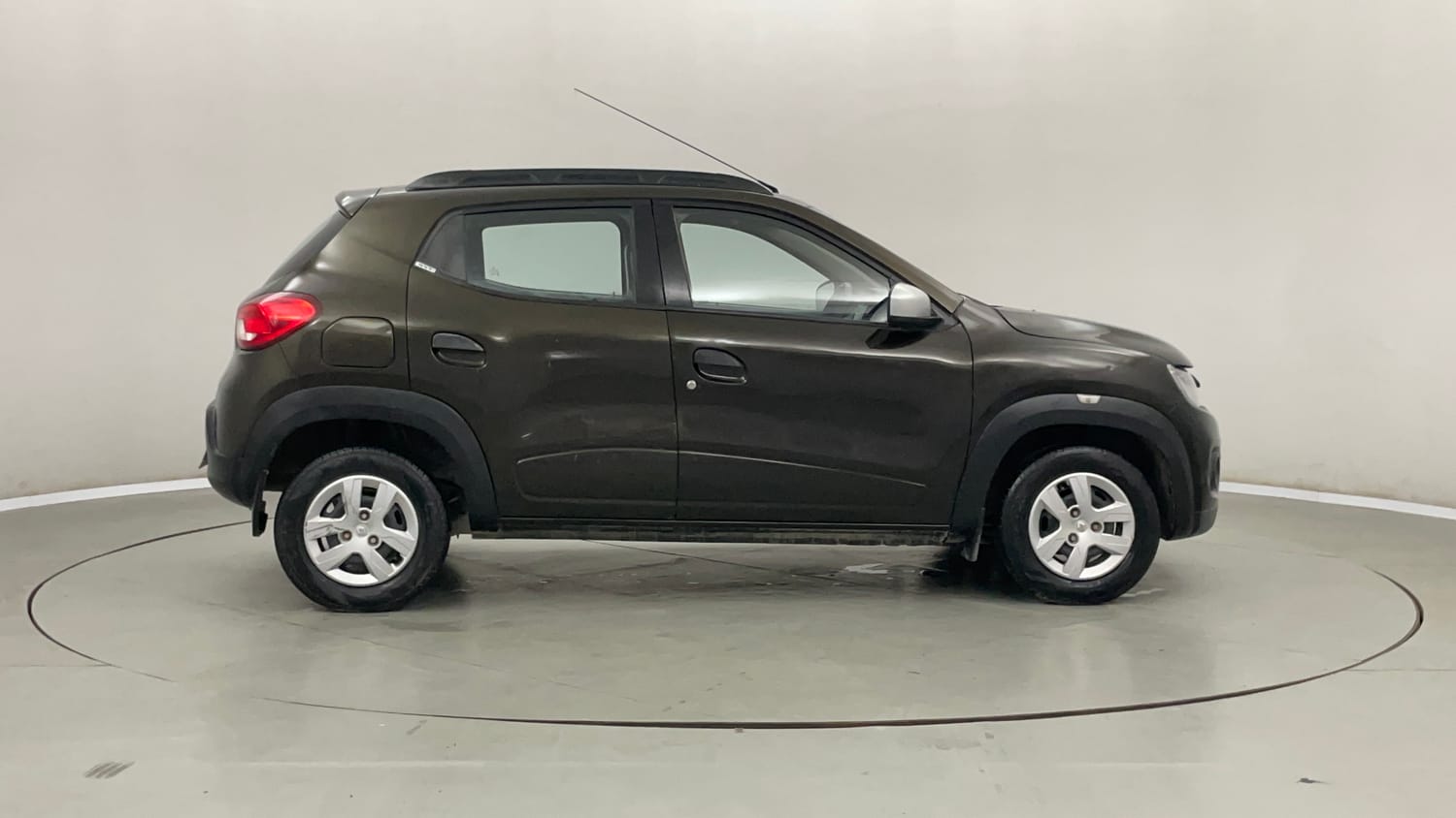 Used 2019 Renault Kwid RXT (O) 1.0 SCE Edition Petrol Manual exterior RIGHT SIDE VIEW