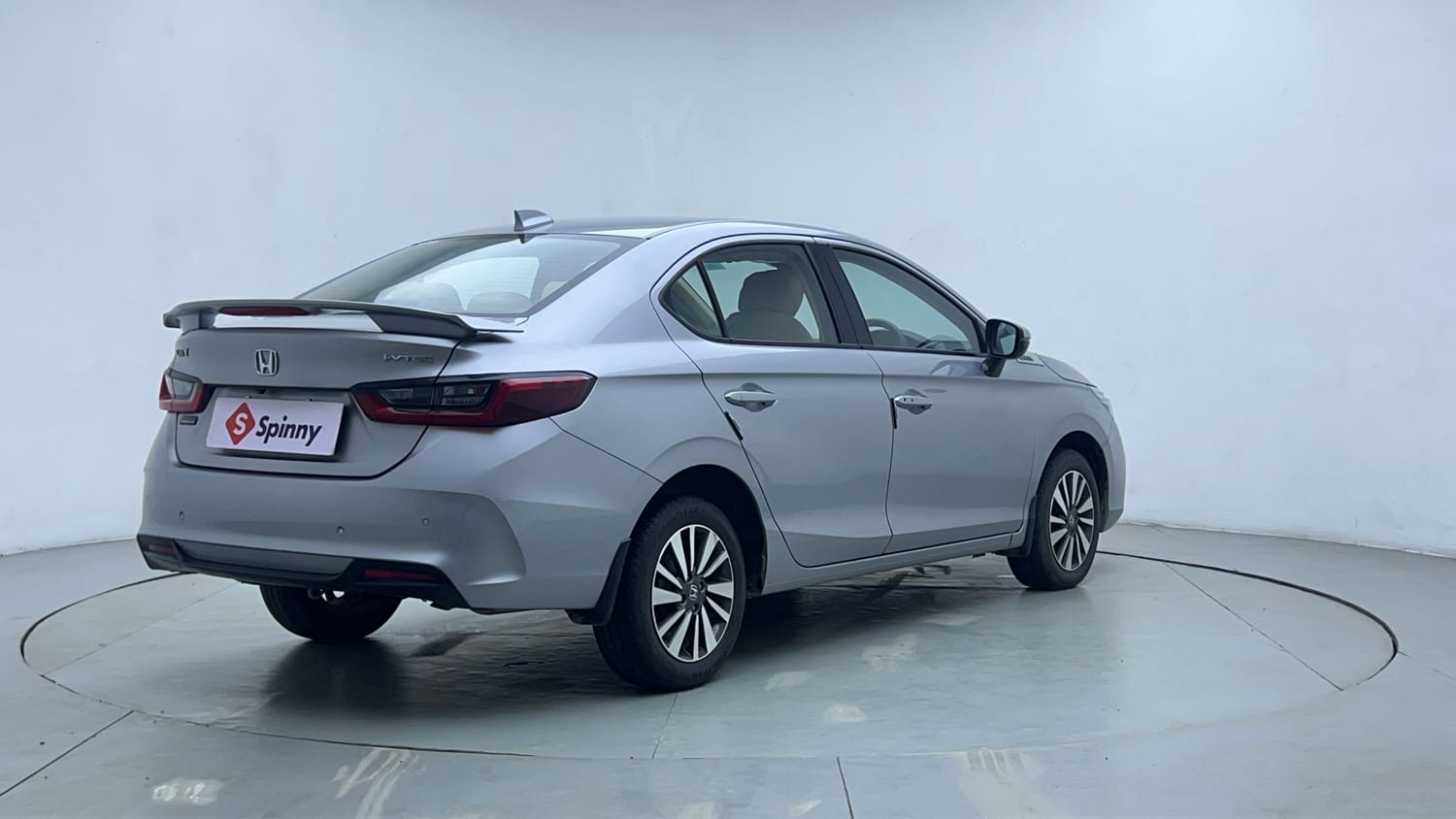 Used 2024 Honda City V Petrol CVT Petrol Automatic exterior RIGHT REAR CORNER VIEW
