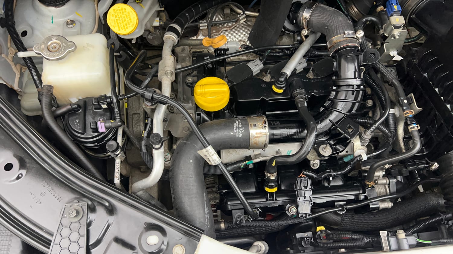 Used 2024 Nissan Magnite XV Premium Turbo CVT Petrol Automatic engine ENGINE RIGHT SIDE VIEW