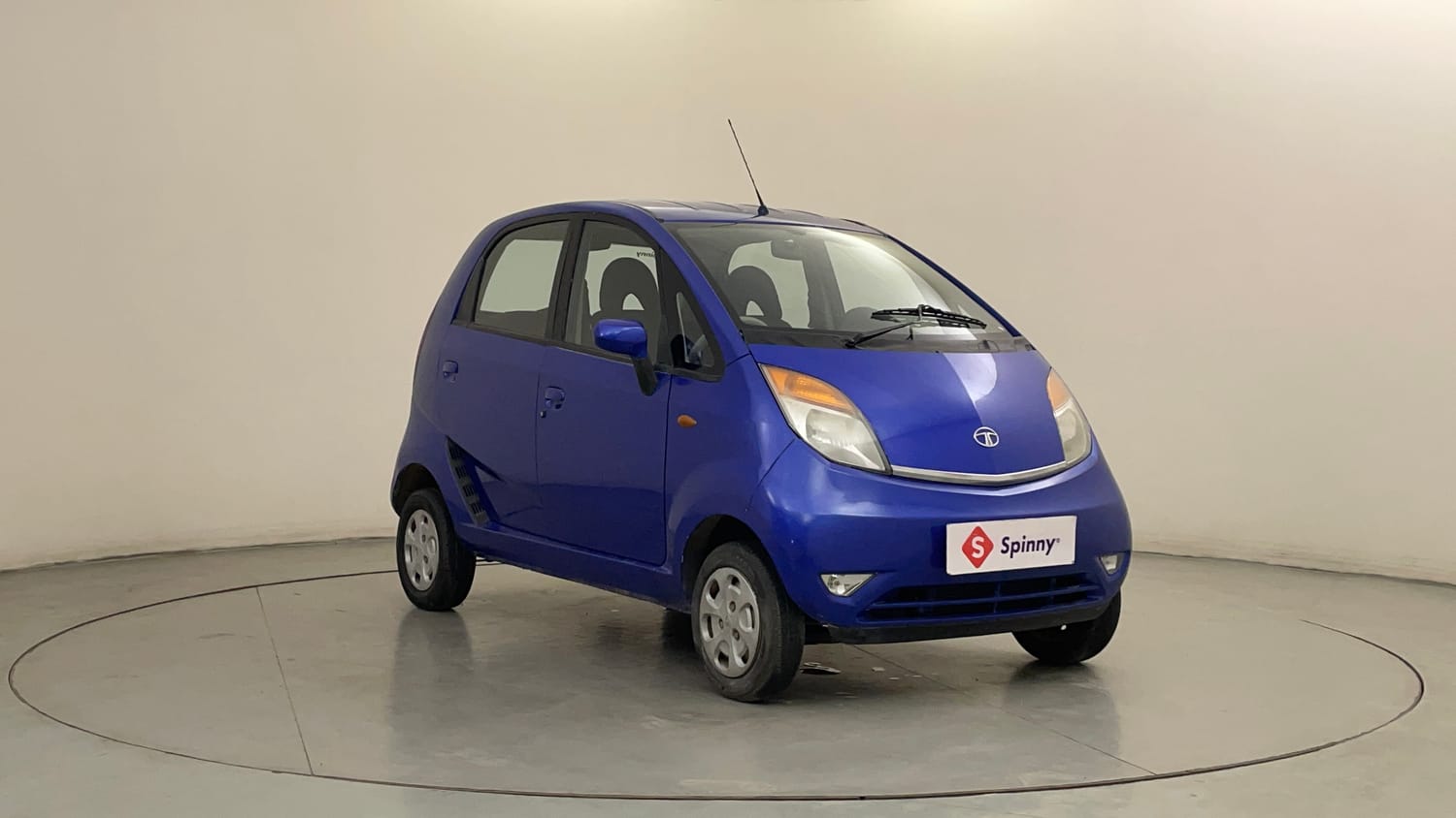 Used 2014 Tata Nano LX Petrol Manual exterior RIGHT FRONT CORNER VIEW