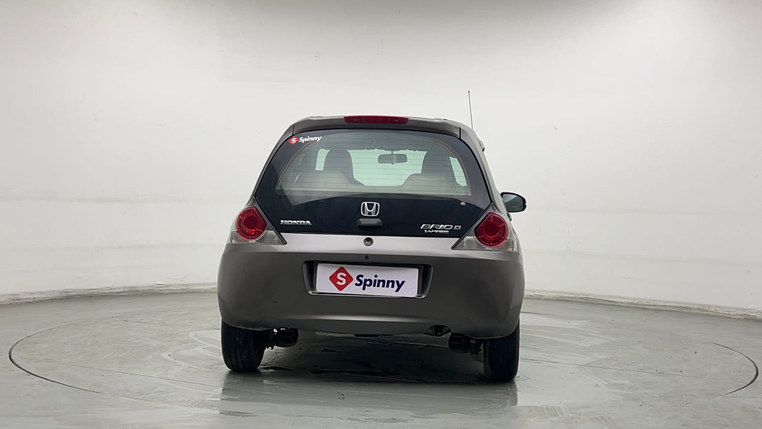 Used 2015 Honda Brio S MT Petrol Manual exterior BACK VIEW