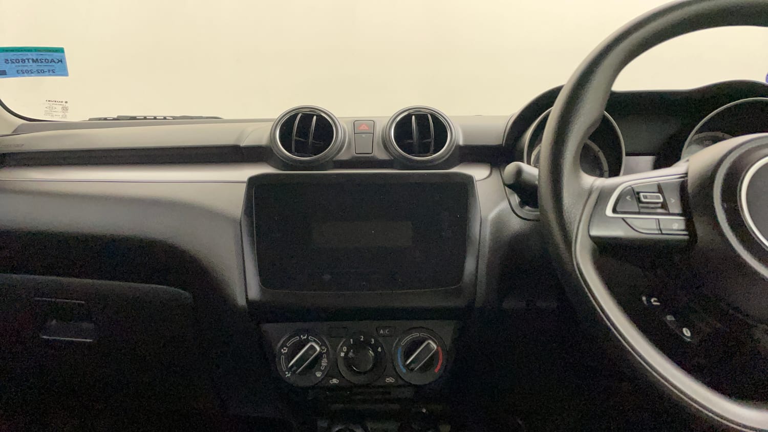 Used 2023 Maruti Suzuki Swift VXi Petrol Manual interior MUSIC SYSTEM & AC CONTROL VIEW