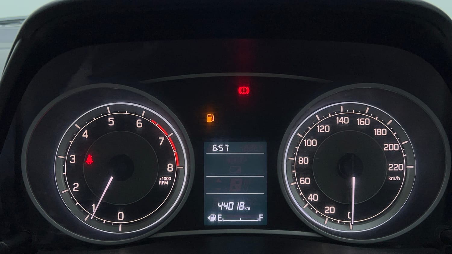 Used 2019 Maruti Suzuki Dzire VXi Petrol Manual interior CLUSTERMETER VIEW