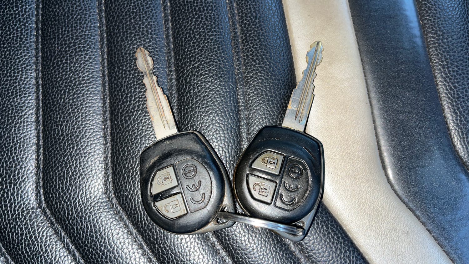 Used 2017 Maruti Suzuki Vitara Brezza VDi (O) Diesel Manual extra CAR KEY VIEW