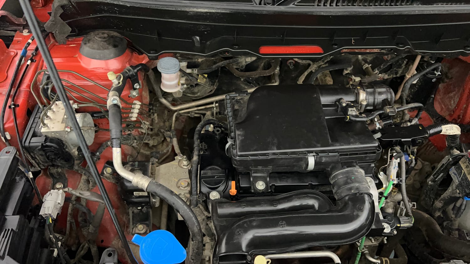 Used 2023 Maruti Suzuki Brezza VXi Petrol Manual engine ENGINE RIGHT SIDE VIEW