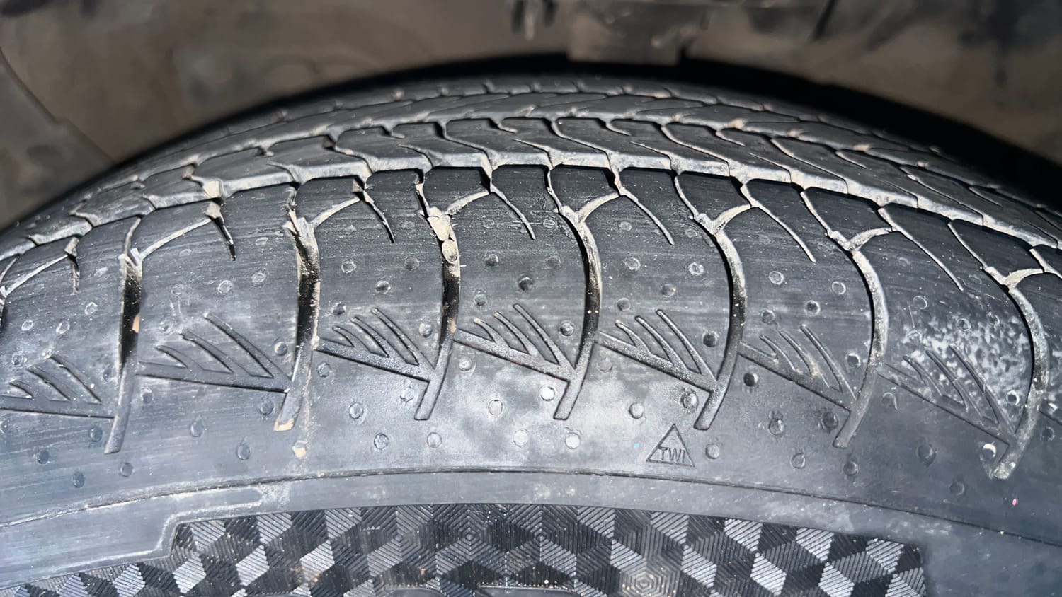 Used 2021 Kia Seltos HTX 1.5 Petrol Manual tyres LEFT FRONT TYRE TREAD VIEW