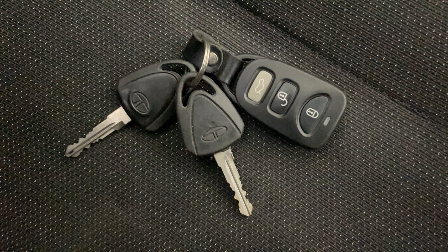Used 2014 Tata Nano LX Petrol Manual extra CAR KEY VIEW