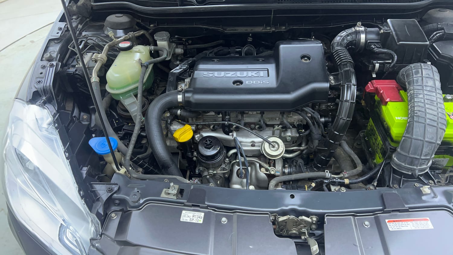 Used 2017 Maruti Suzuki S-Cross Zeta 1.3 Diesel Manual engine ENGINE RIGHT SIDE VIEW