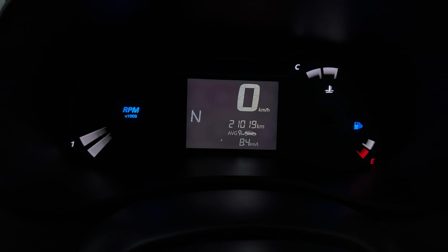 Used 2020 Renault Kwid 1.0 RXT AMT Opt Petrol Automatic interior CLUSTERMETER VIEW