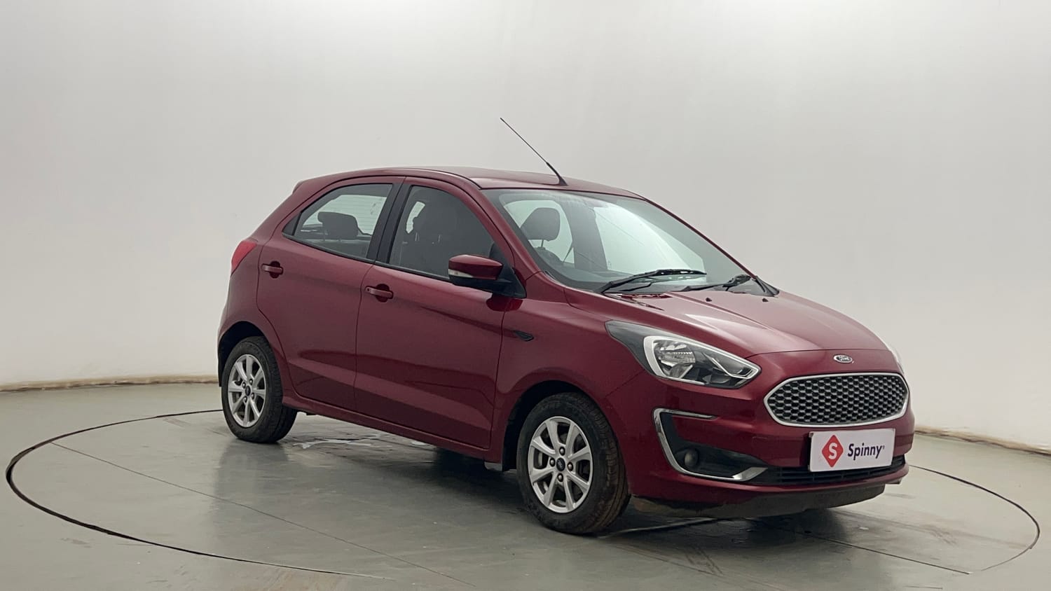 Used 2020 Ford Figo Titanium 1.2 Ti-VCT MT Petrol Manual exterior RIGHT FRONT CORNER VIEW