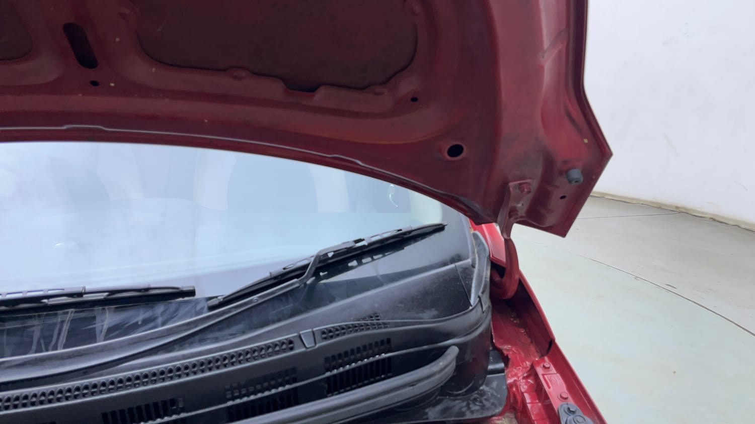 Used 2019 Hyundai Grand i10 Sportz 1.2 Kappa VTVT Petrol Manual engine ENGINE LEFT SIDE HINGE & APRON VIEW