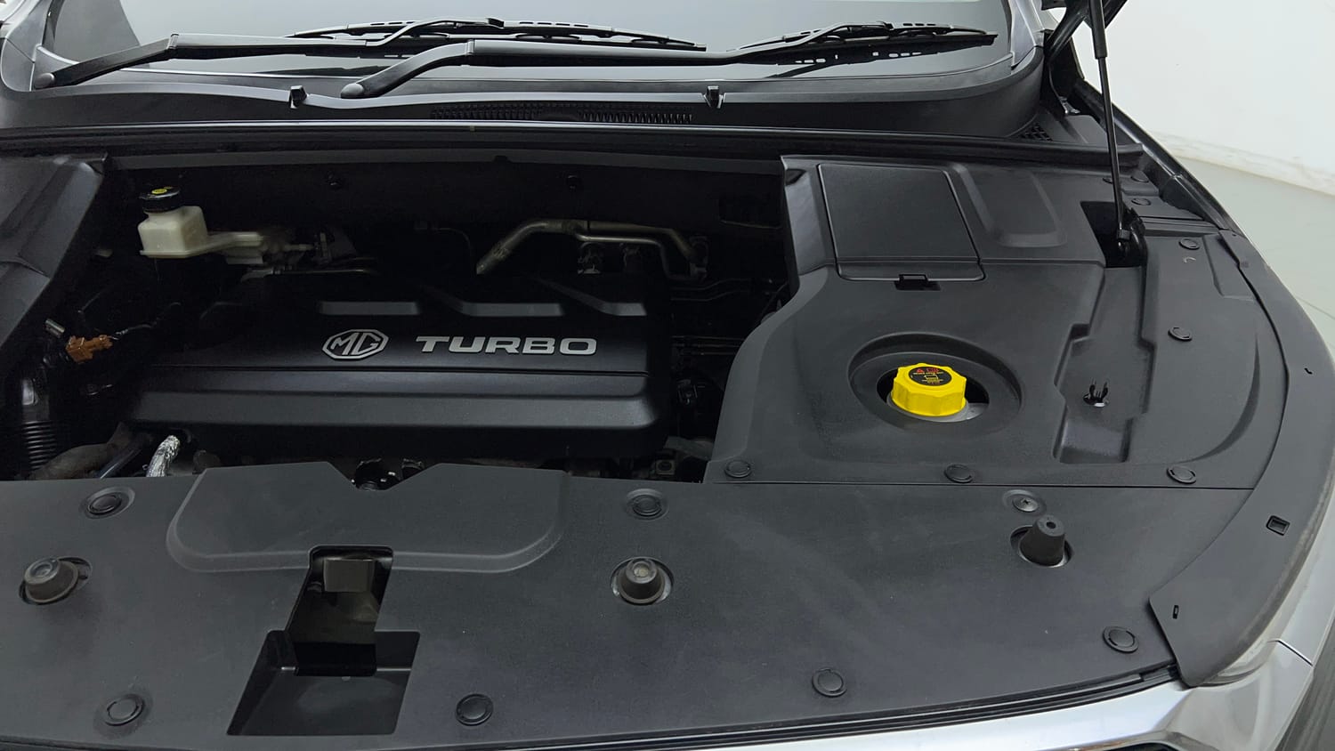 Used 2022 MG Motors Hector Sharp 1.5 Petrol CVT Petrol Automatic engine ENGINE LEFT SIDE VIEW