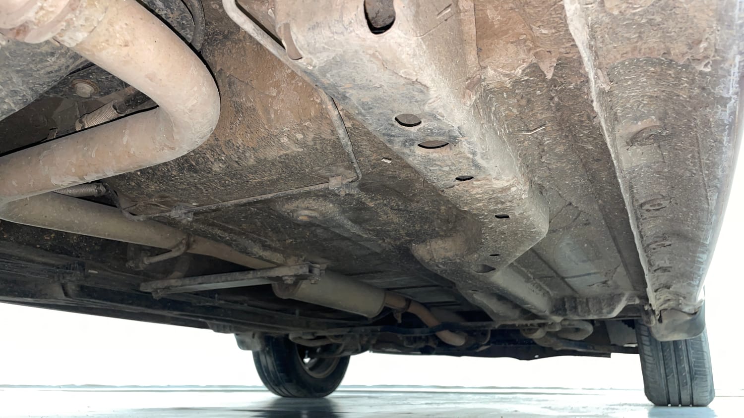 Used 2017 Tata Tigor Revotorq XZ (O) Diesel Manual extra REAR RIGHT UNDERBODY VIEW