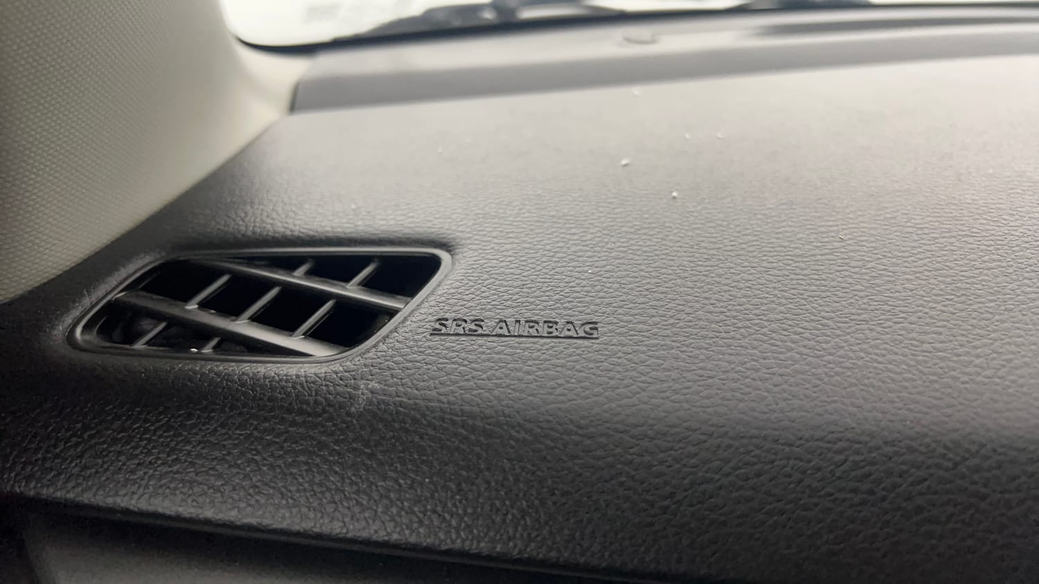 Used 2023 Maruti Suzuki Baleno Delta MT Petrol Manual top_features Airbags