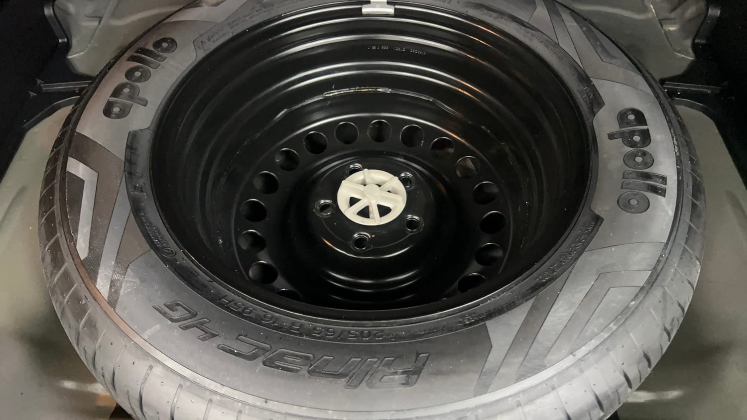 Used 2022 Hyundai Creta SX 1.5 Petrol Executive Petrol Manual tyres SPARE TYRE VIEW