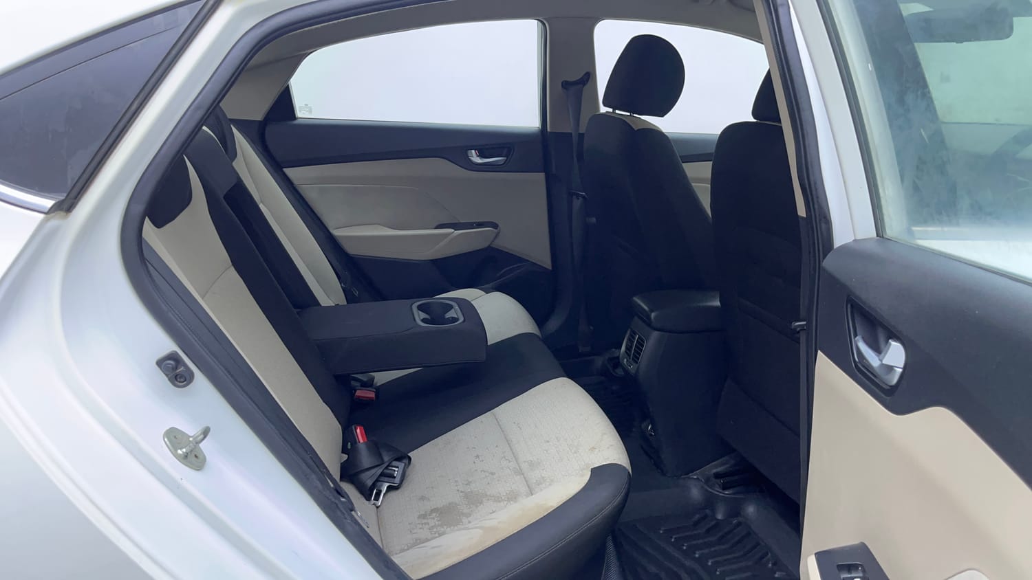 Used 2019 Hyundai Verna EX 1.4 VTVT Petrol Manual interior RIGHT SIDE REAR DOOR CABIN VIEW