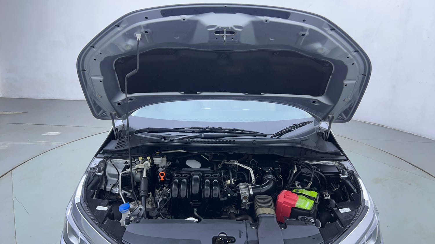 Used 2024 Honda City V Petrol CVT Petrol Automatic engine ENGINE & BONNET OPEN FRONT VIEW