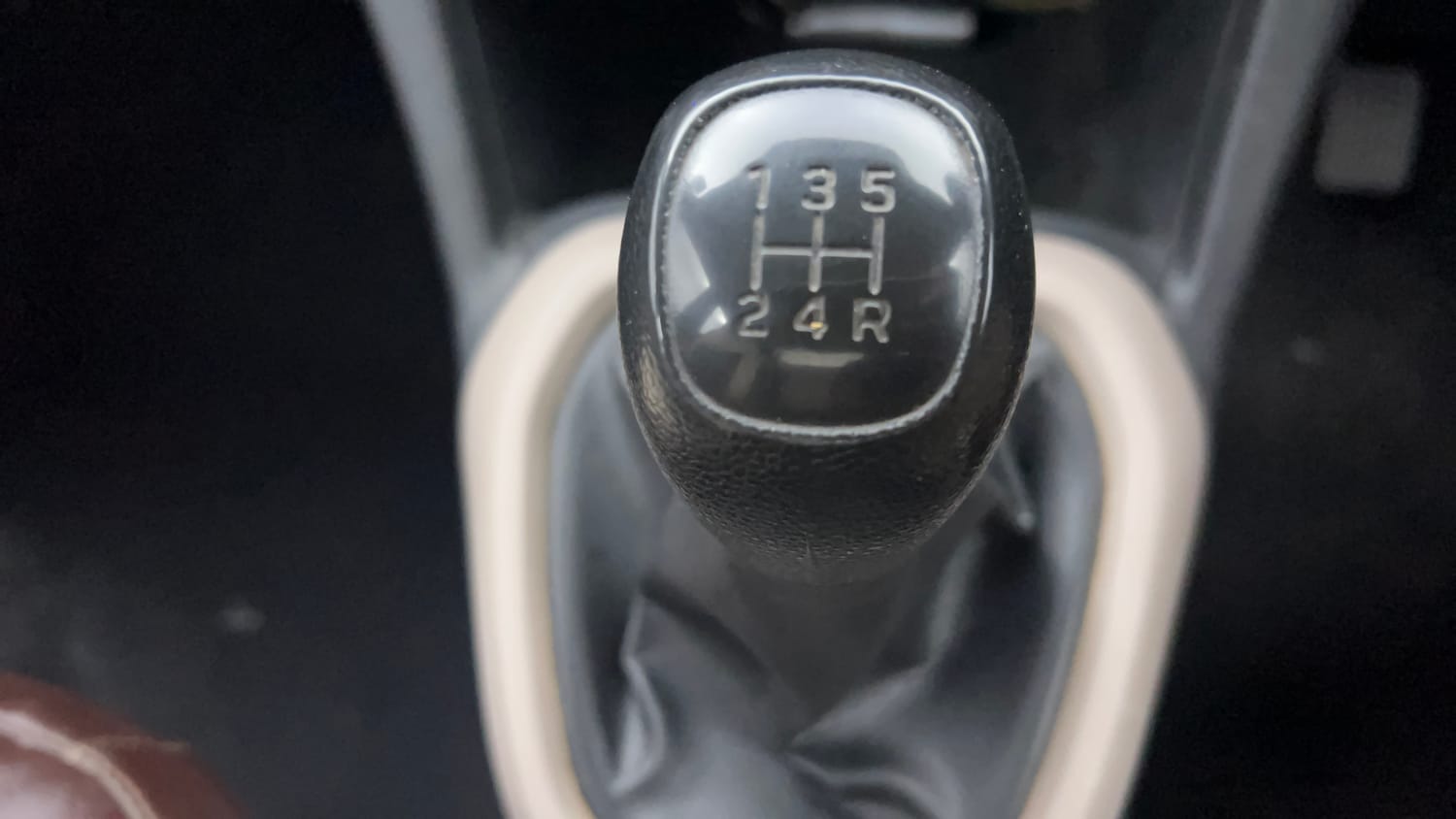Used 2019 Hyundai Grand i10 Magna 1.2 Kappa VTVT Petrol Manual interior GEAR  KNOB VIEW
