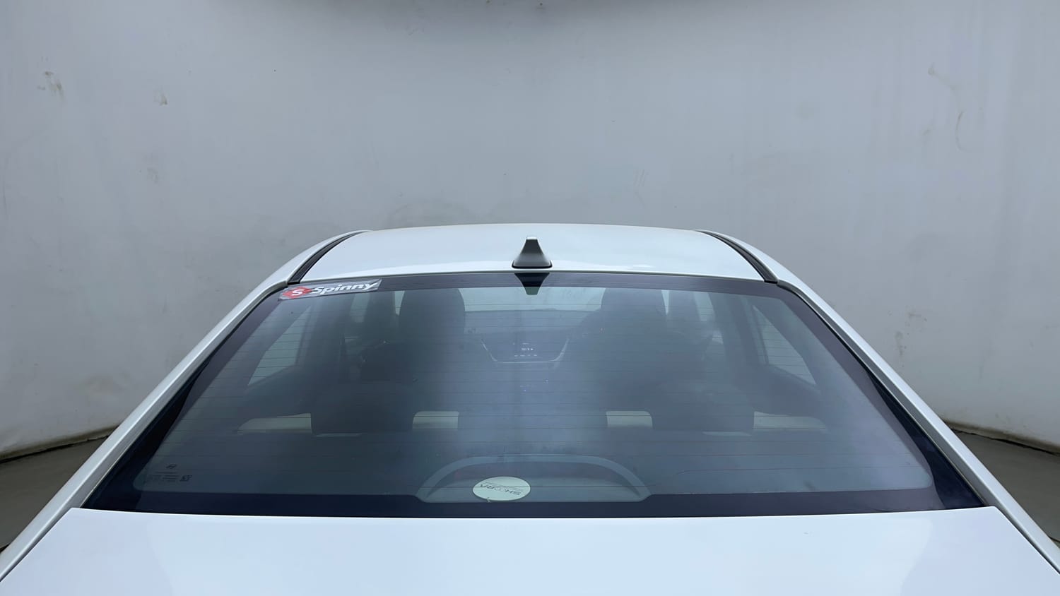 Used 2019 Hyundai Verna EX 1.4 VTVT Petrol Manual exterior BACK WINDSHIELD VIEW