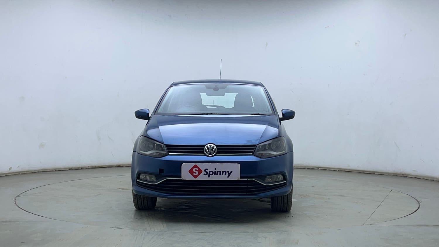 Used 2017 Volkswagen Polo Highline Plus 1.2( P)16 Alloy Petrol Manual exterior FRONT VIEW