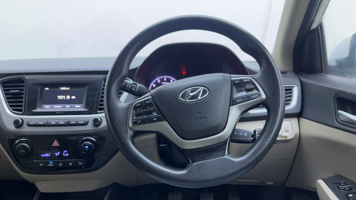 Used 2019 Hyundai Verna EX 1.4 VTVT Petrol Manual interior STEERING VIEW