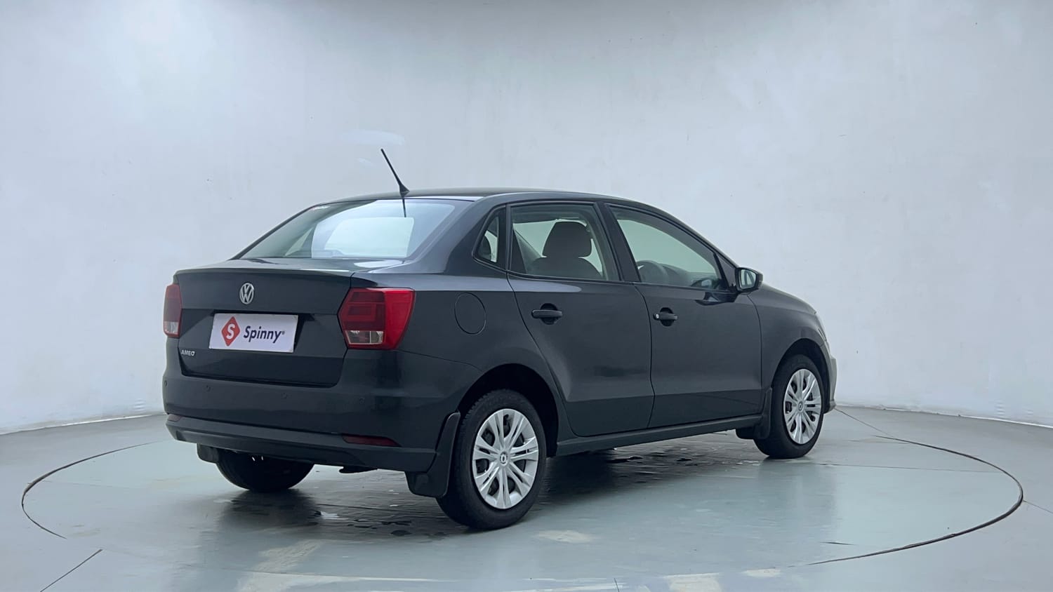 Used 2019 Volkswagen Ameo Comfortline 1.0L (P) Petrol Manual exterior RIGHT REAR CORNER VIEW