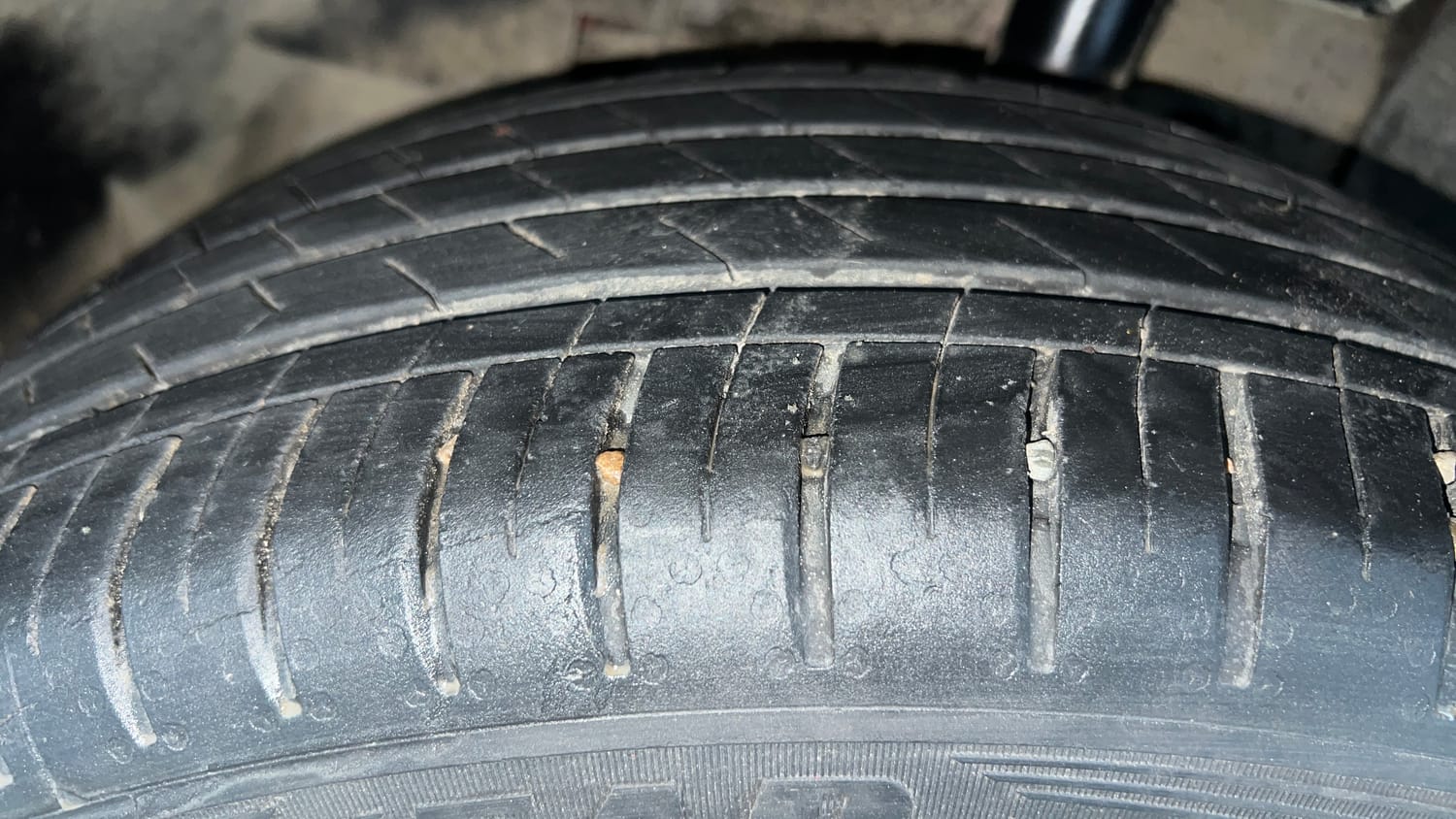 Used 2024 Tata Curvv Accomplished Plus A 1.5 Kryojet Diesel 6MT Diesel Manual tyres LEFT FRONT TYRE TREAD VIEW