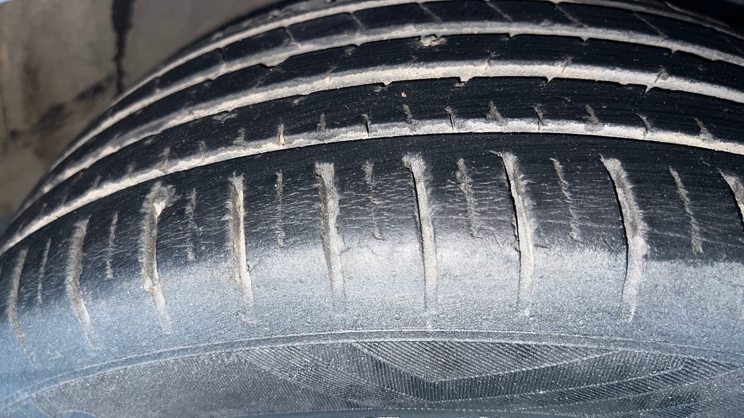 Used 2019 Maruti Suzuki Baleno Alpha Petrol Manual tyres RIGHT FRONT TYRE TREAD VIEW