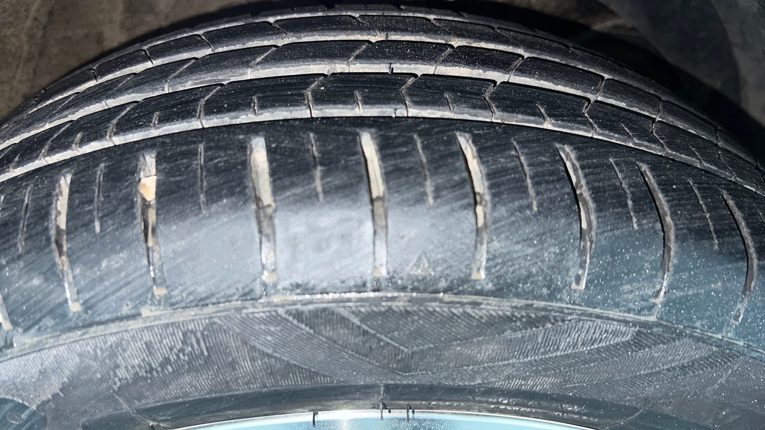 Used 2020 Maruti Suzuki Baleno Zeta Automatic Petrol Automatic tyres RIGHT FRONT TYRE TREAD VIEW