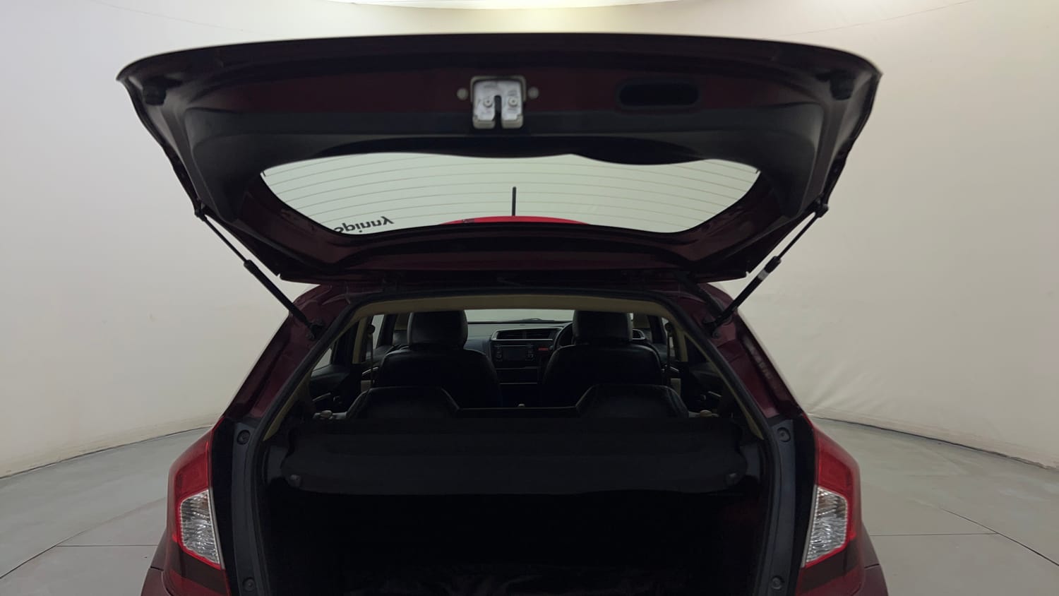 Used 2015 Honda Jazz V Petrol Petrol Manual interior DICKY DOOR OPEN VIEW