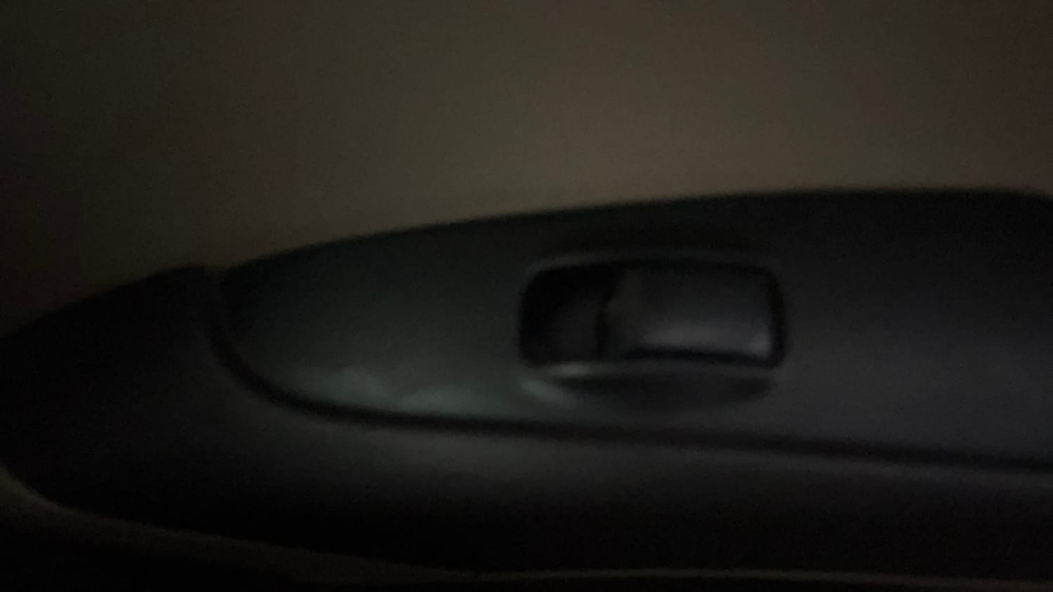 Used 2012 Hyundai i10 Magna 1.1 iRDE2 Petrol Manual top_features Rear power window