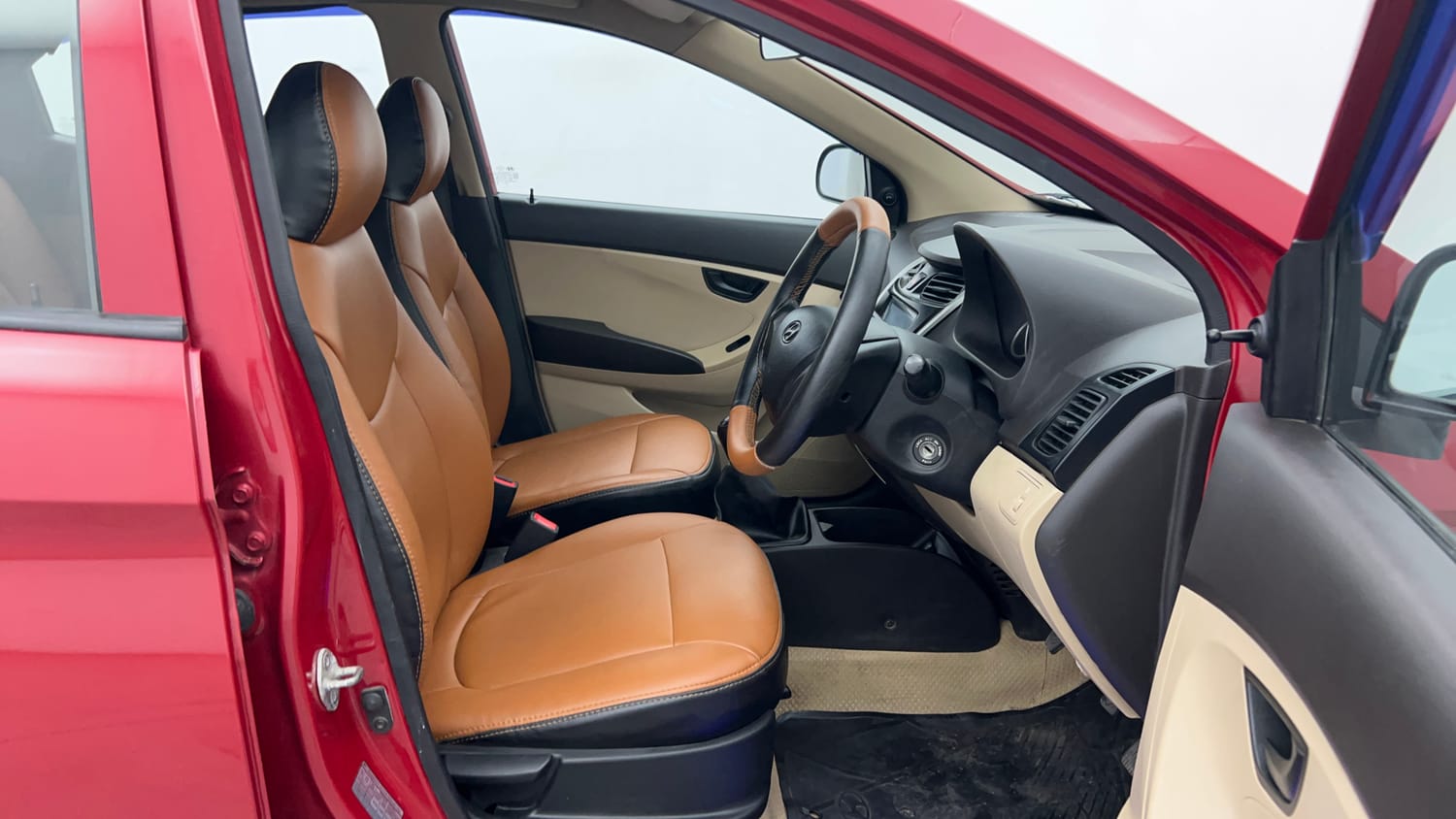 Used 2014 Hyundai Eon Magna + Petrol Manual interior RIGHT SIDE FRONT DOOR CABIN VIEW