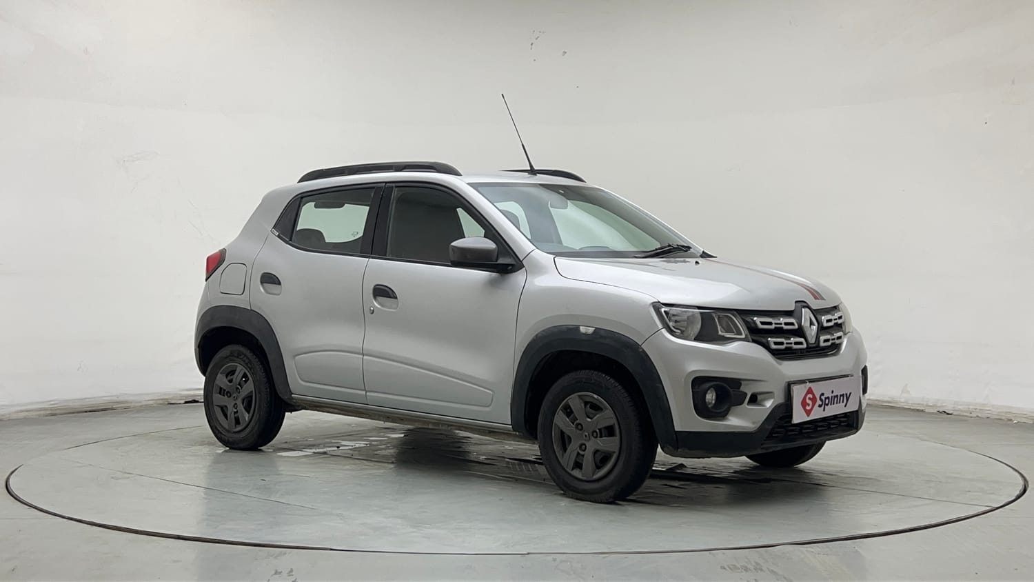 Used 2017 Renault Kwid RXT Live For More Edition 1.0 Petrol Manual exterior RIGHT FRONT CORNER VIEW