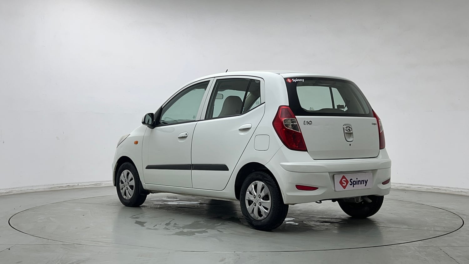 Used 2013 Hyundai i10 Magna 1.1 iRDE2 Petrol Manual exterior LEFT REAR CORNER VIEW