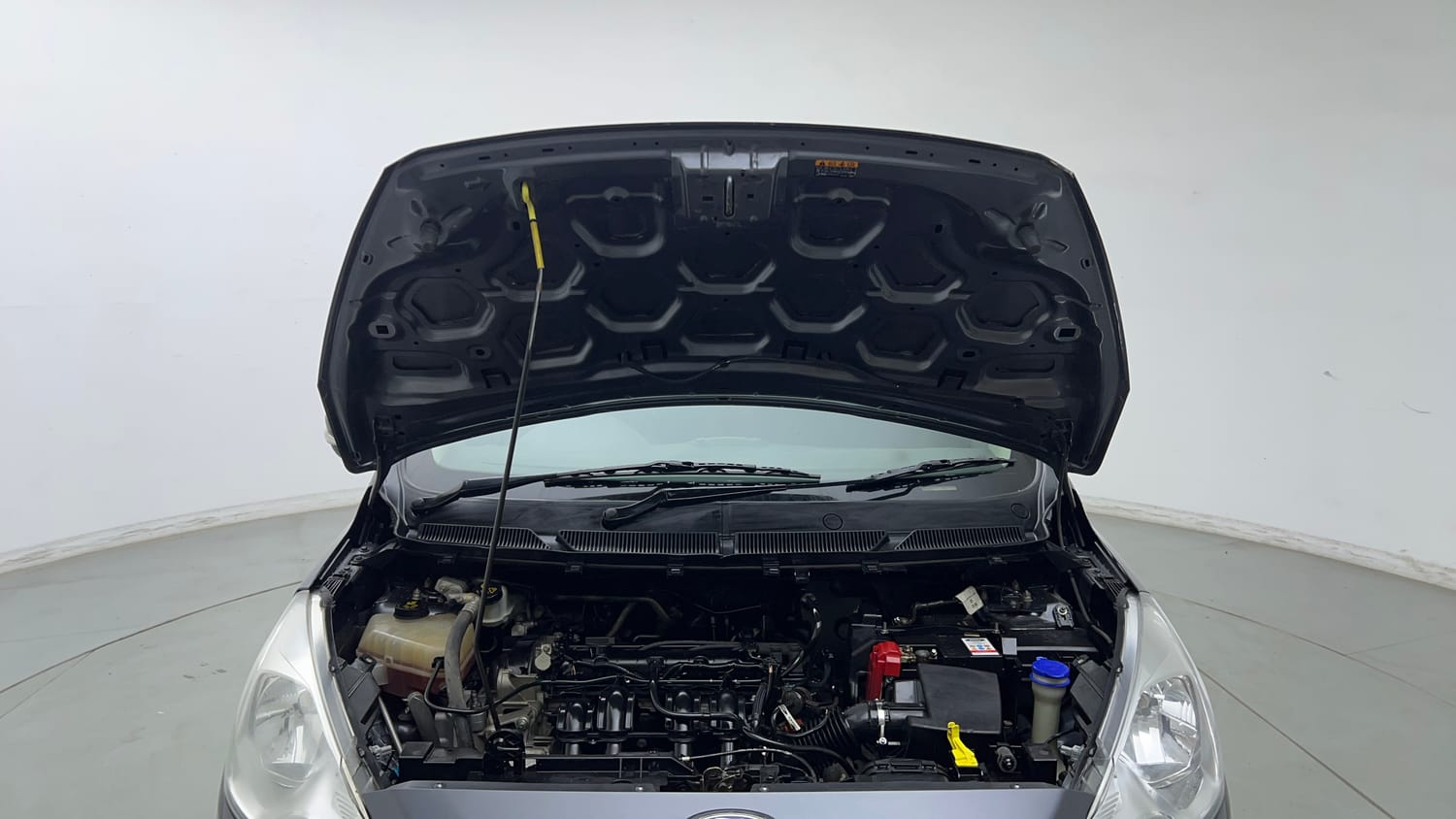 Used 2016 Ford Figo Trend 1.2 Ti-VCT Petrol Manual engine ENGINE & BONNET OPEN FRONT VIEW