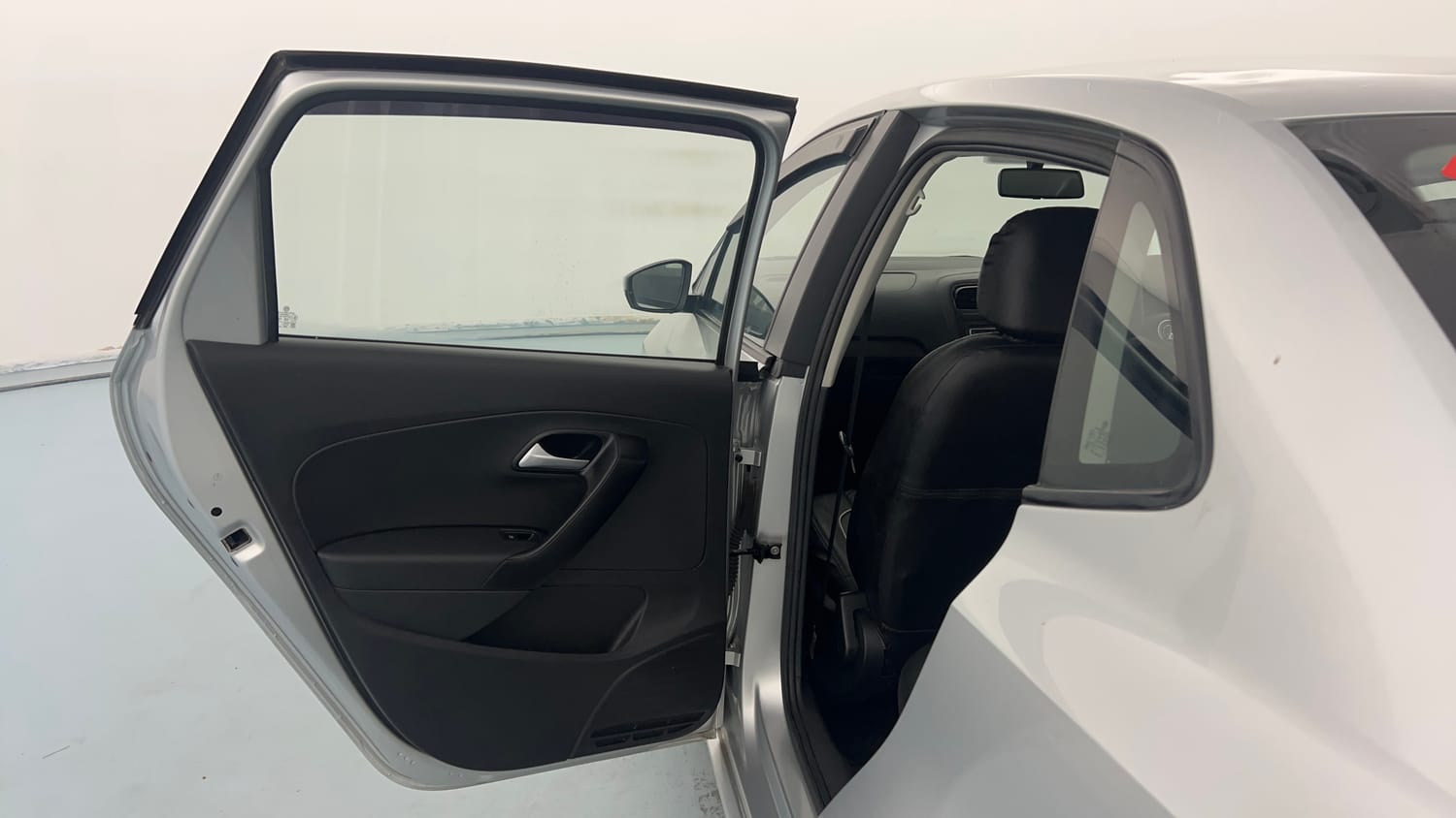 Used 2019 Volkswagen Ameo Comfortline 1.0L (P) Petrol Manual interior LEFT REAR DOOR OPEN VIEW