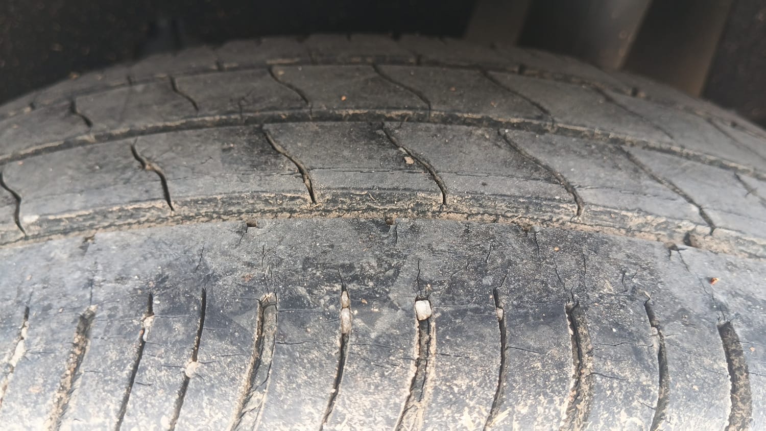 Used 2019 Maruti Suzuki Baleno Delta Petrol Manual tyres LEFT REAR TYRE TREAD VIEW