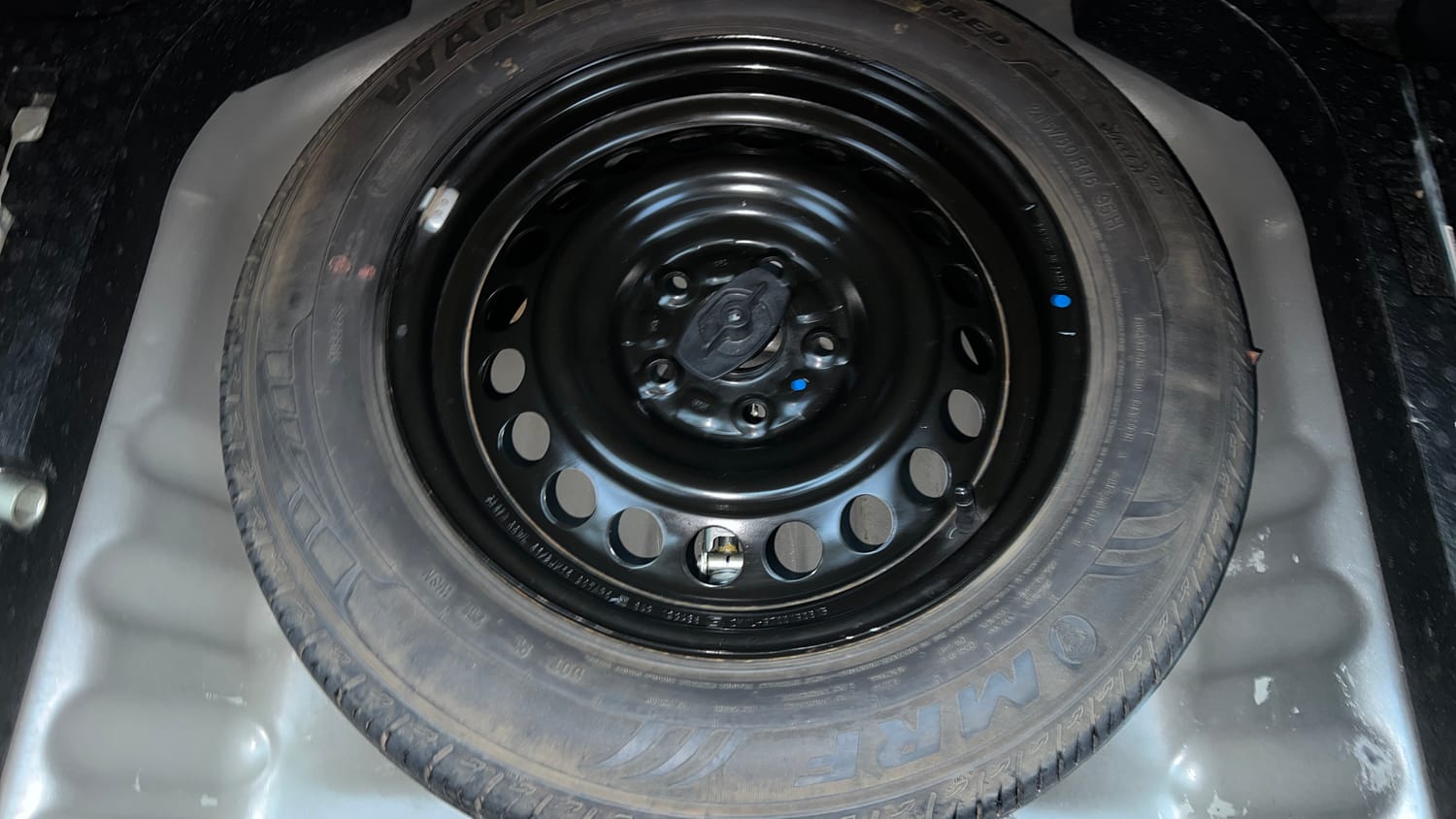 Used 2023 Maruti Suzuki Brezza VXi Petrol Manual tyres SPARE TYRE VIEW
