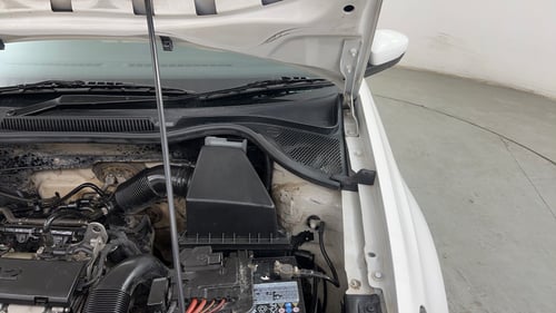 Used 2017 Volkswagen Ameo Highline1.2L (P) Petrol Manual engine ENGINE LEFT SIDE HINGE & APRON VIEW