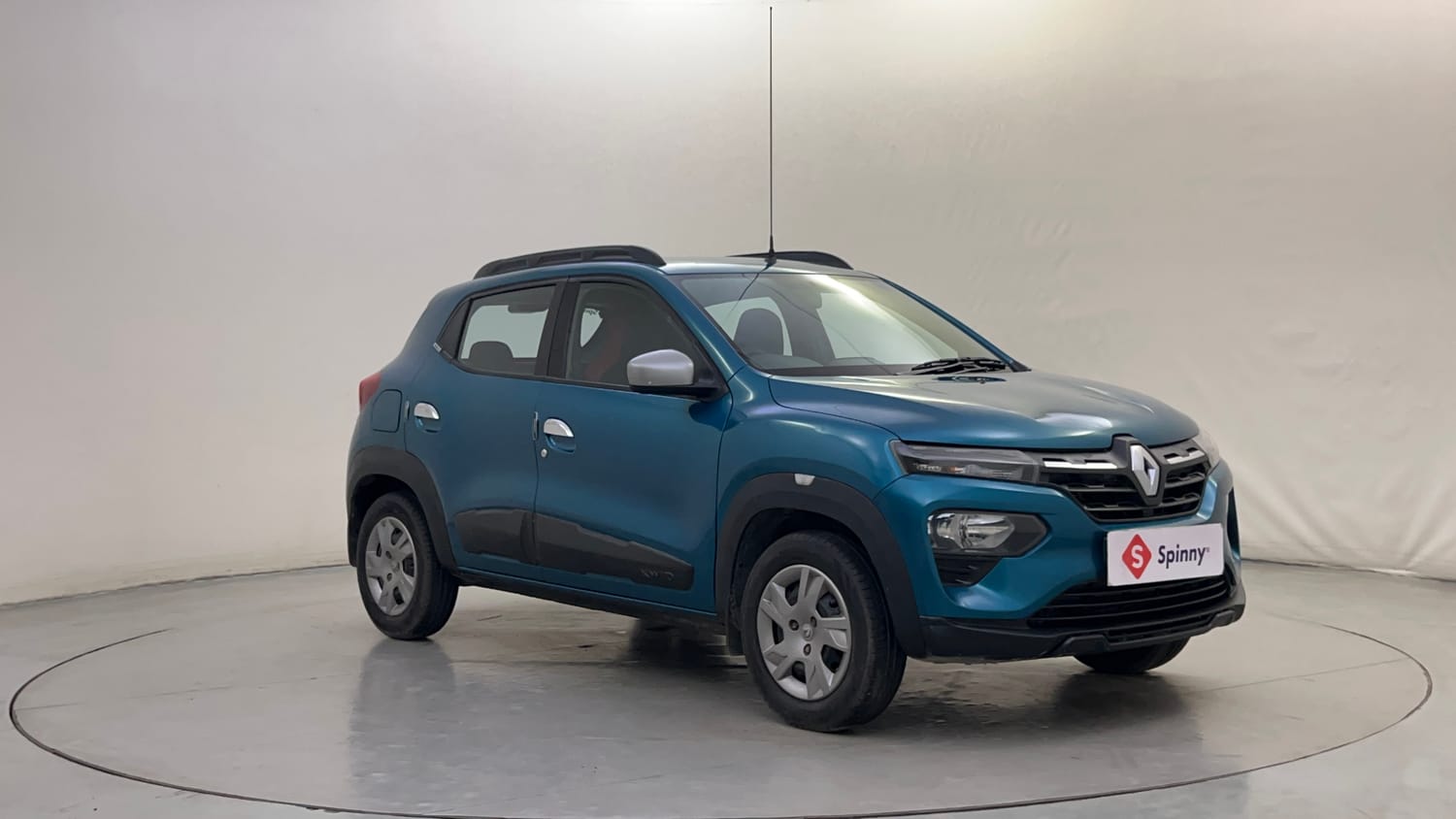 Used 2020 Renault Kwid 1.0 RXT AMT Opt Petrol Automatic exterior RIGHT FRONT CORNER VIEW