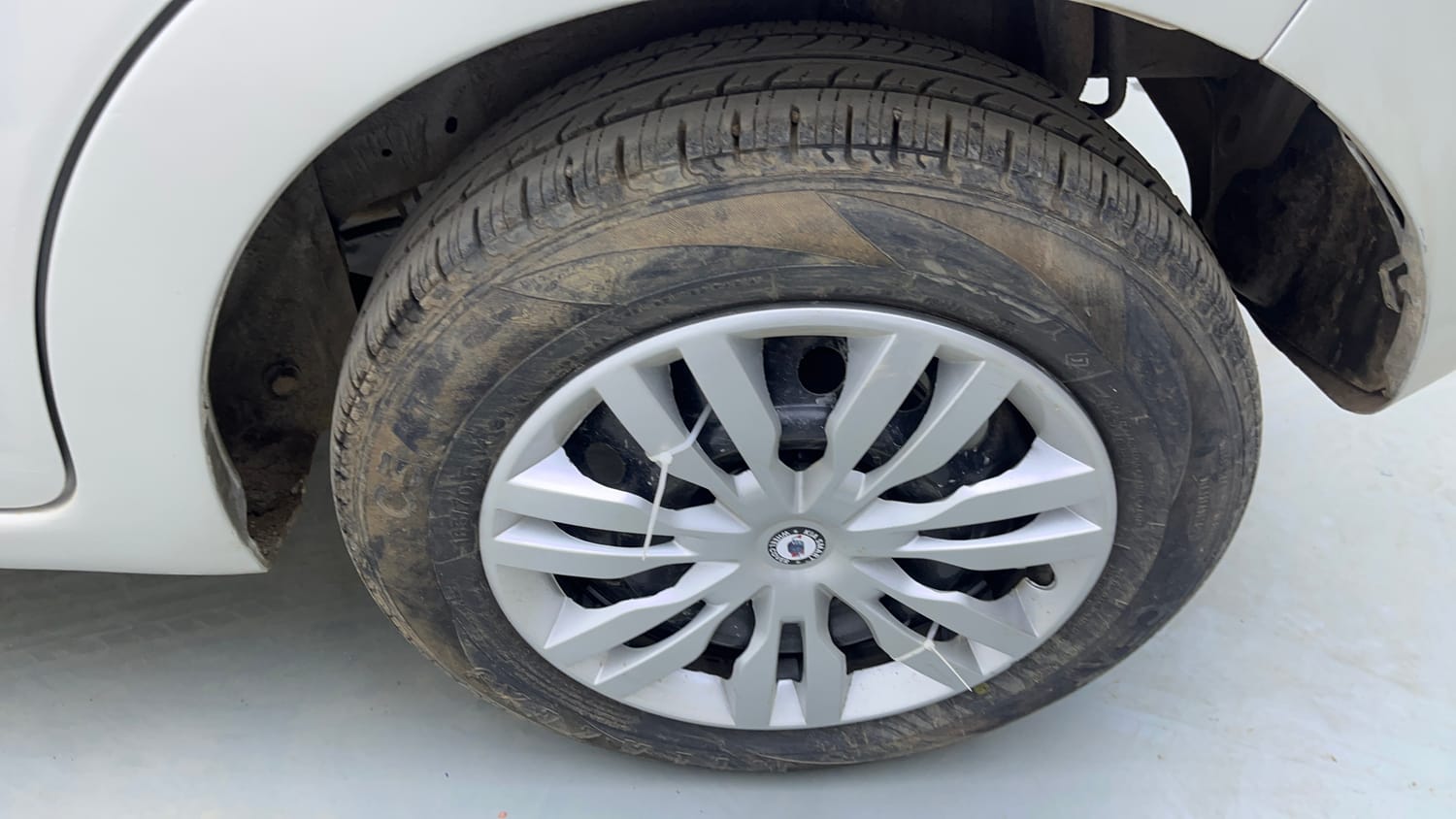 Used 2017 Maruti Suzuki Celerio ZXi Petrol Manual tyres LEFT REAR TYRE RIM VIEW