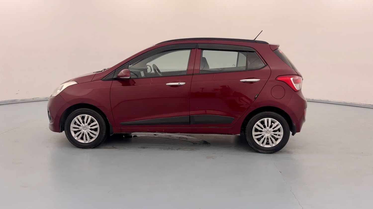 Used 2015 Hyundai Grand i10 Sportz 1.2 Kappa VTVT Petrol Manual exterior LEFT SIDE VIEW
