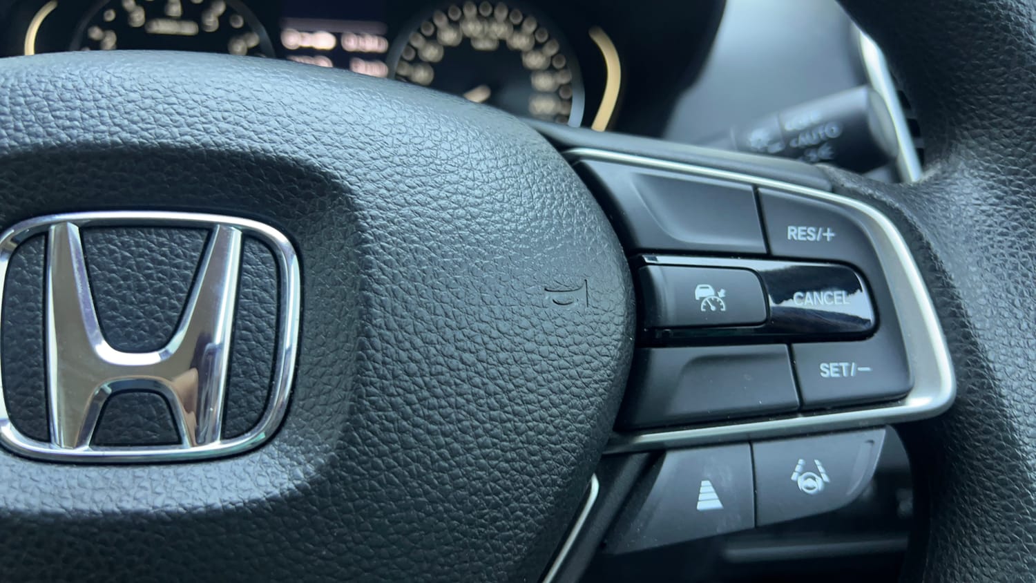 Used 2024 Honda City V Petrol CVT Petrol Automatic top_features Cruise control