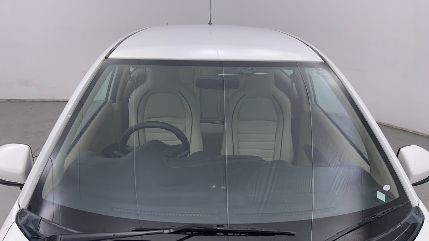 Used 2016 Honda Amaze 1.2 S i-VTEC Petrol Manual exterior FRONT WINDSHIELD VIEW